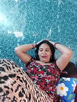 Poojabhabi101 online show from October 8, 2025, 6:05 pm