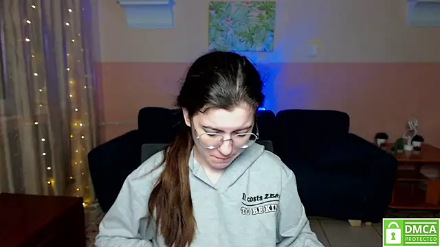 Aminabeatris online show from March 12, 2025, 6:29 am