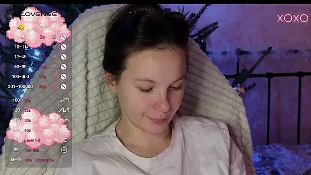 lil luna x online show from December 23, 2024, 8:03 pm