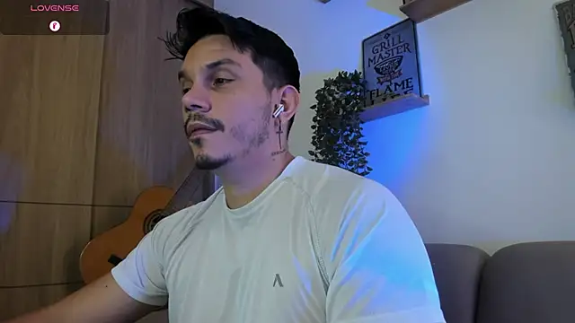 alejandro stark online show from April 24, 2026, 6:38 am