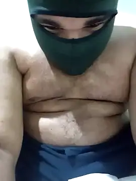 Snapshot of Kidding_Road chatting on February 4, 2025, 3:33 am Kidding Road online show from February 4, 2025, 3:33 am