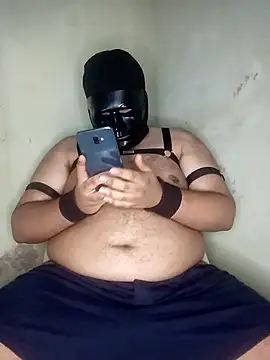 Snapshot of Kidding_Road chatting on October 5, 2025, 4:33 am Kidding Road online show from October 5, 2025, 4:33 am