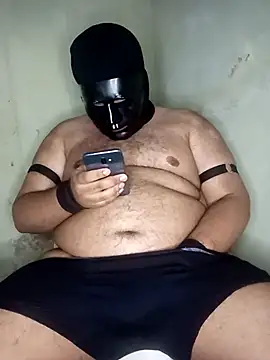 Snapshot of Kidding_Road chatting on October 5, 2025, 9:34 pm Kidding Road online show from October 5, 2025, 9:34 pm