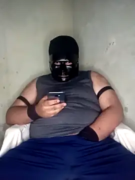 Snapshot of Kidding_Road chatting on October 27, 2025, 2:04 am Kidding Road online show from October 27, 2025, 2:04 am