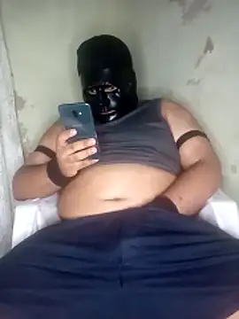 Snapshot of Kidding_Road chatting on March 9, 2026, 3:43 am Kidding Road online show from March 9, 2026, 3:43 am