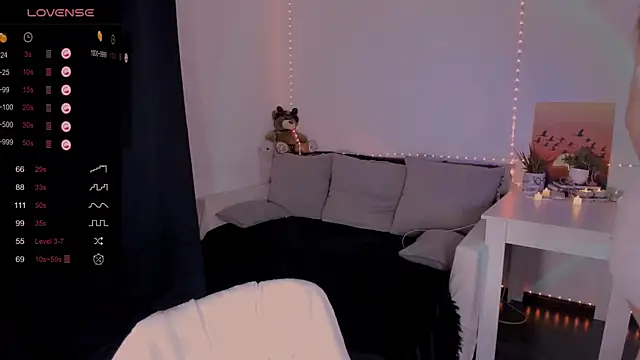 mia x love online show from December 5, 2024, 5:39 pm