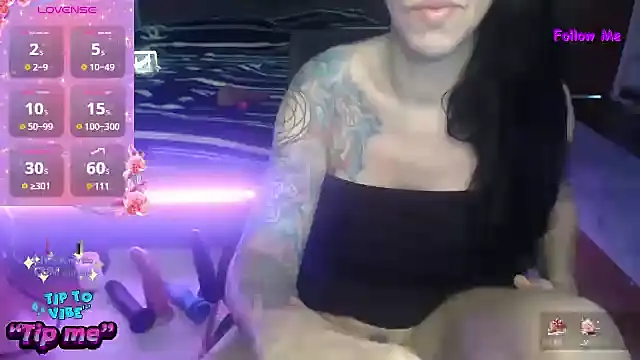 VenusX online show from March 10, 2025, 5:43 am