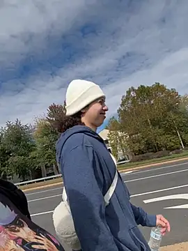 LiverandBrat77 online show from October 15, 2025, 5:13 pm