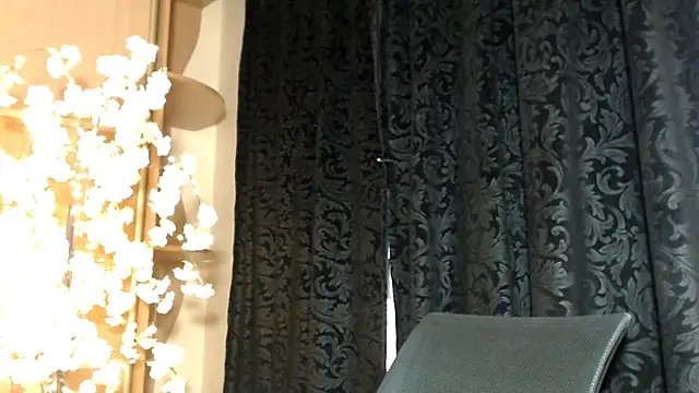 Mika Gold online show from January 3, 2025, 9:58 am