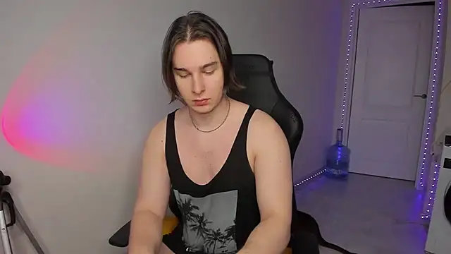 Vincent Strong online show from January 10, 2025, 6:31 am