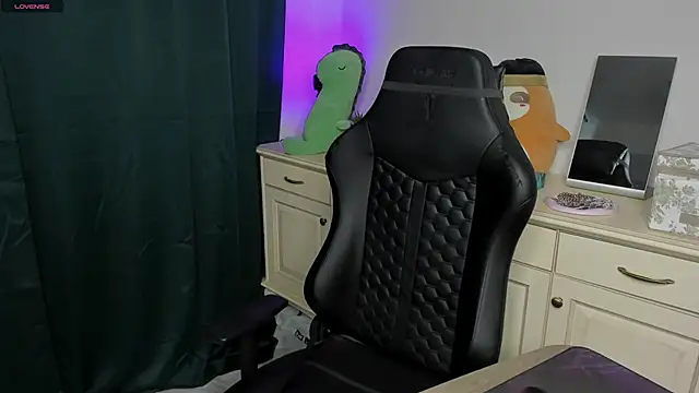 Vincent Strong online show from February 15, 2026, 8:57 am