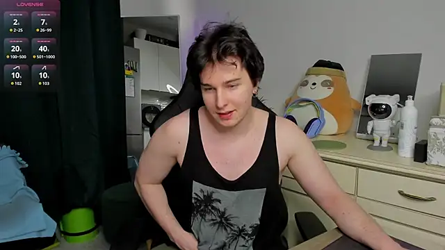 Vincent Strong online show from April 5, 2026, 2:36 pm