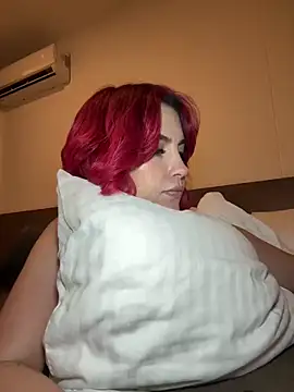 zafiro mo0n online show from January 9, 2025, 11:02 pm