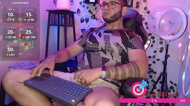 Xein WoIf online show from February 12, 2026, 1:11 am