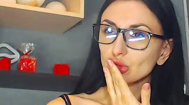 Siaconna online show from February 17, 2025, 9:03 am