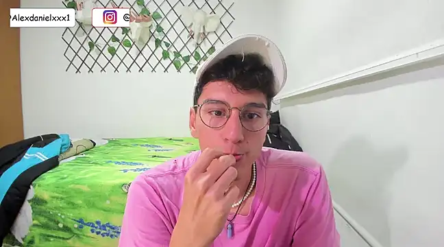 Jackson Careyy online show from March 8, 2025, 11:18 pm