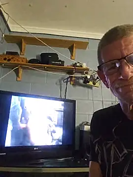 Snapshot of Daza67 chatting on June 15, 2026, 3:03 pm Daza67 online show from June 15, 2026, 3:03 pm