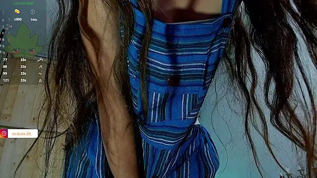 VickyJackson  online show from February 5, 2025, 7:53 pm