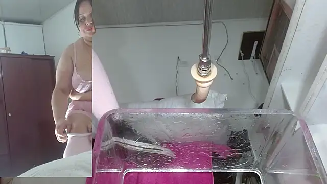 sammyEvans   online show from October 18, 2025, 2:25 am