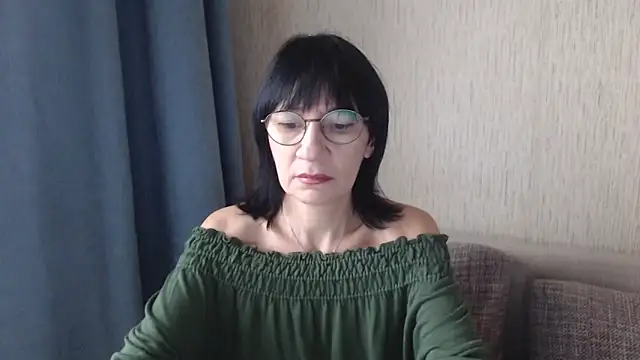 Erica95Bloom online show from September 25, 2025, 5:33 am