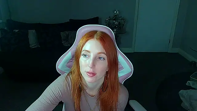 Red firesquirt online show from January 22, 2025, 2:03 pm