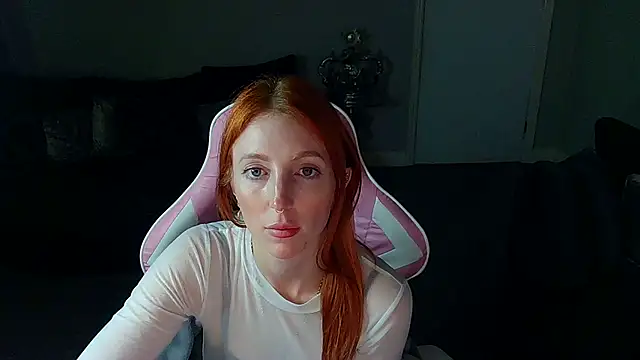 Red firesquirt online show from February 19, 2025, 9:25 pm