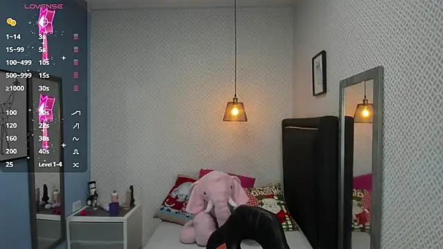 LORENADAVIES online show from December 10, 2024, 12:27 pm