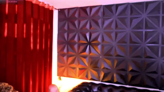 Misselektra   online show from December 28, 2024, 3:47 am