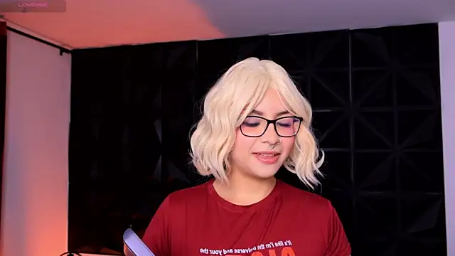 Misselektra   online show from January 6, 2025, 3:42 am