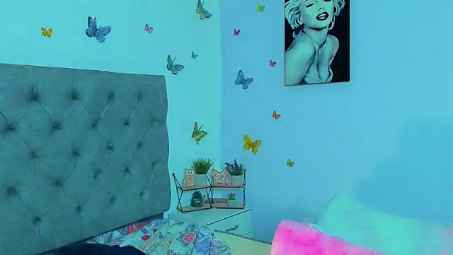 mabellfox online show from December 30, 2024, 2:09 am