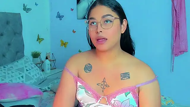 mabellfox online show from January 14, 2025, 5:56 pm