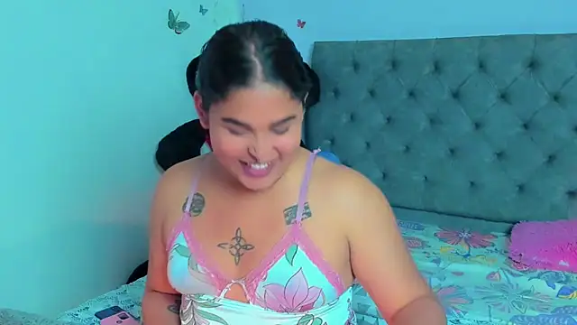 mabellfox online show from February 26, 2025, 11:48 pm