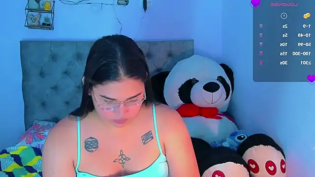 mabellfox online show from September 11, 2025, 7:03 pm