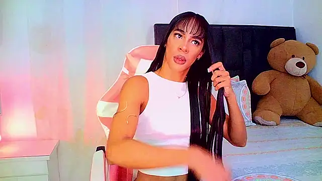 carmen14 online show from April 13, 2026, 4:18 am