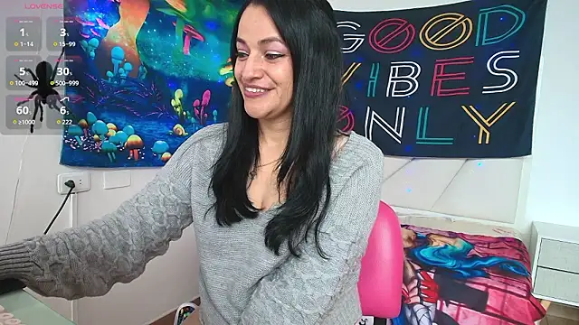 LovelyAzucena online show from March 18, 2026, 2:09 pm