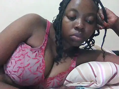 Snapshot of Sexxy_blush1 chatting on September 19, 2025, 6:30 pm Sexxy blush1 online show from September 19, 2025, 6:30 pm