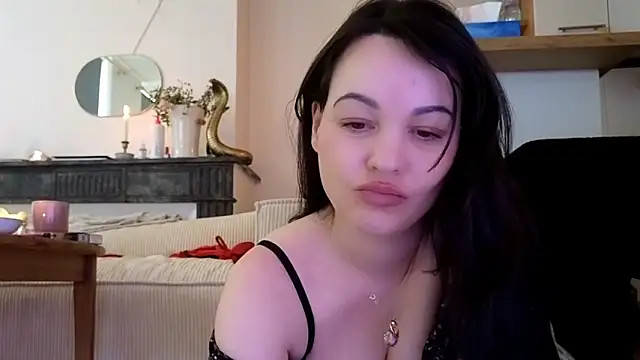 Lilie romeo online show from March 3, 2025, 3:20 pm