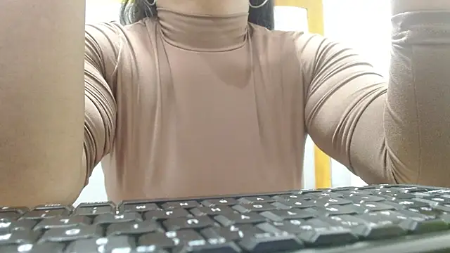 Cholatin online show from October 20, 2025, 3:23 pm