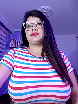 MiiaaJoness online show from December 7, 2024, 6:26 pm