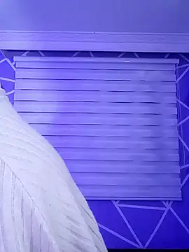 MiiaaJoness online show from March 18, 2025, 6:04 pm