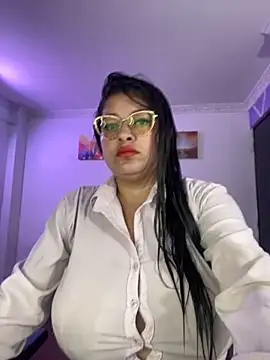 MiiaaJoness online show from December 2, 2025, 3:29 pm