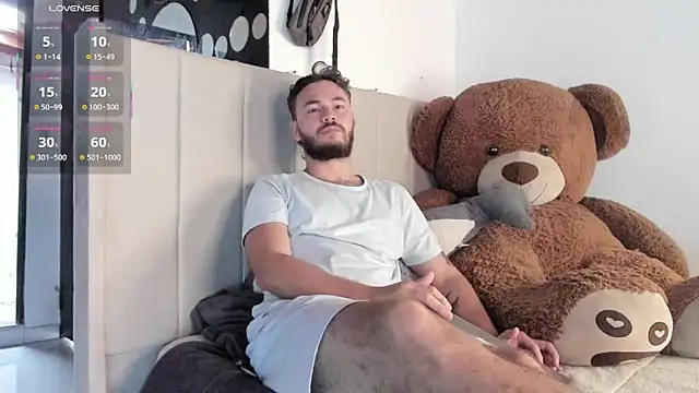 Snapshot of JacoLive chatting on February 5, 2026, 4:33 pm JacoLive online show from February 5, 2026, 4:33 pm