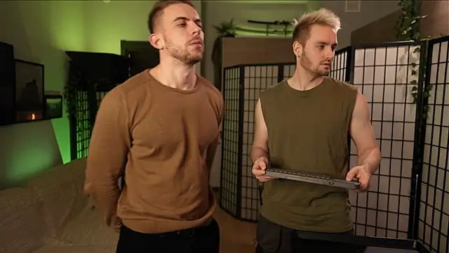 Snapshot of enjoy_me chatting on March 19, 2025, 3:51 pm enjoy me online show from March 19, 2025, 3:51 pm