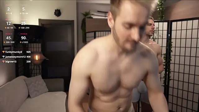 Snapshot of enjoy_me chatting on March 22, 2025, 5:52 pm enjoy me online show from March 22, 2025, 5:52 pm