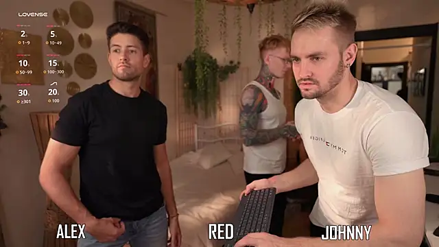 Snapshot of enjoy_me chatting on September 15, 2025, 3:34 pm enjoy me online show from September 15, 2025, 3:34 pm