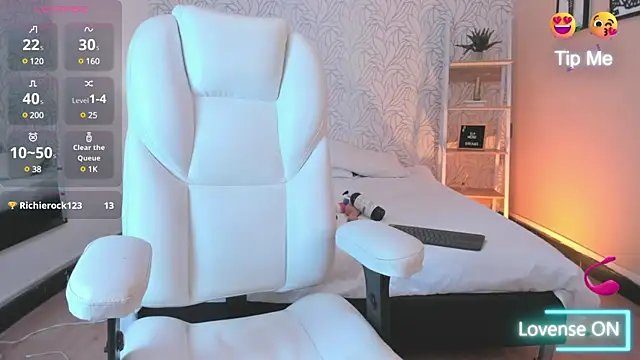 ayy falcon online show from March 12, 2025, 9:56 pm