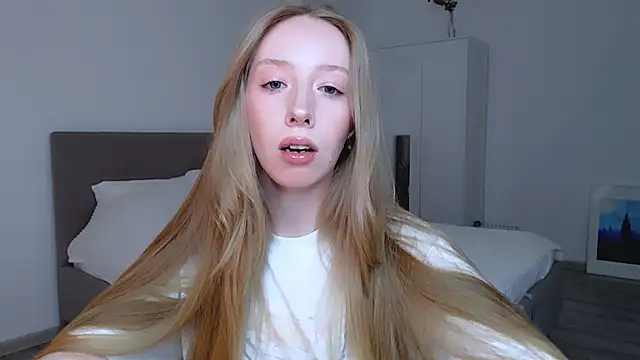 Luna insniity online show from December 28, 2024, 8:15 pm