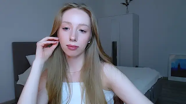 Luna insniity online show from February 5, 2025, 11:17 pm