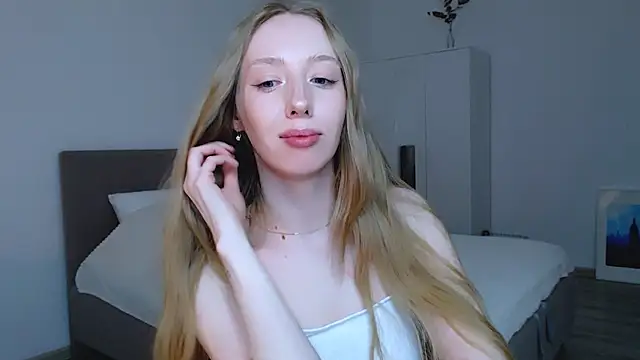 Luna insniity online show from February 14, 2025, 1:56 am