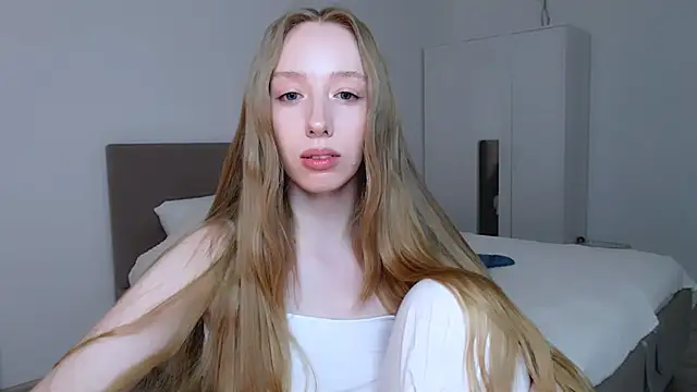 Luna insniity online show from March 21, 2025, 1:02 am